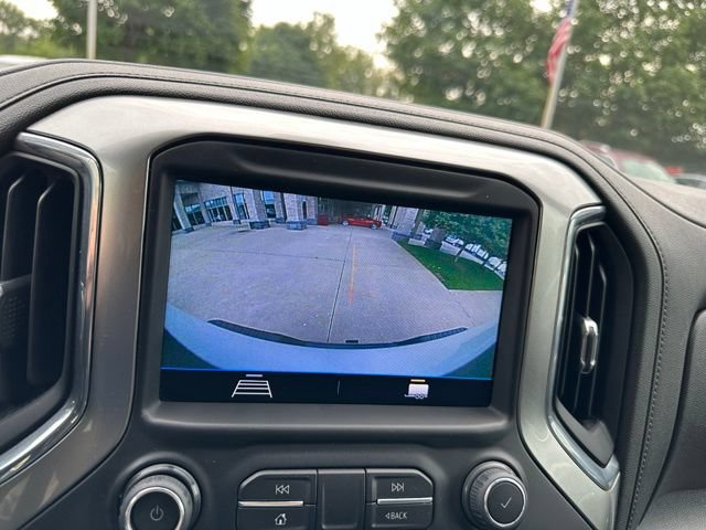 Used 2022 Chevrolet Silverado 3500 LT w/ Convenience Package AWD/4WD image 16