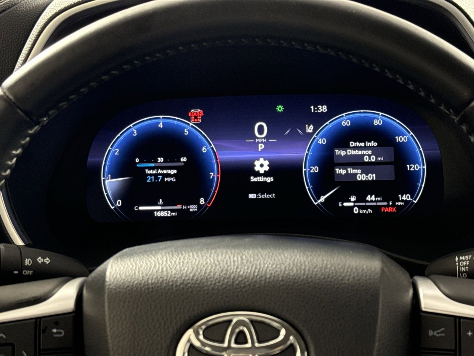 Used 2023 Toyota Highlander Limited AWD/4WD image 17