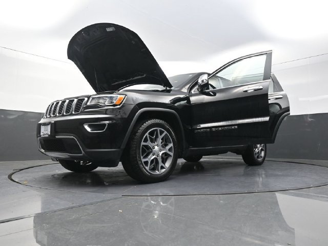 Used 2019 Jeep Grand Cherokee Limited w/ Trailer Tow Group IV AWD/4WD image 34