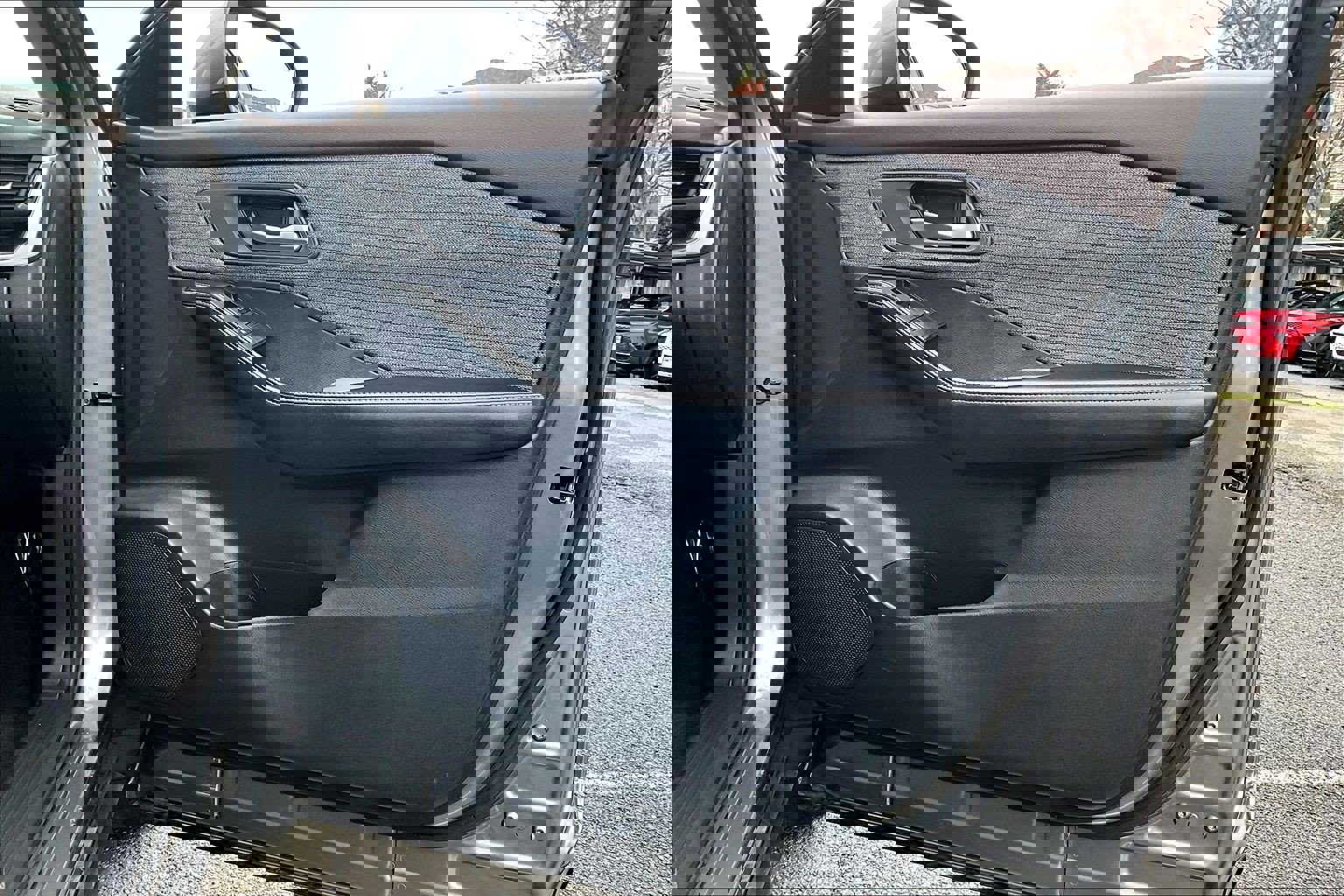 Used 2023 Nissan Rogue SV image 22