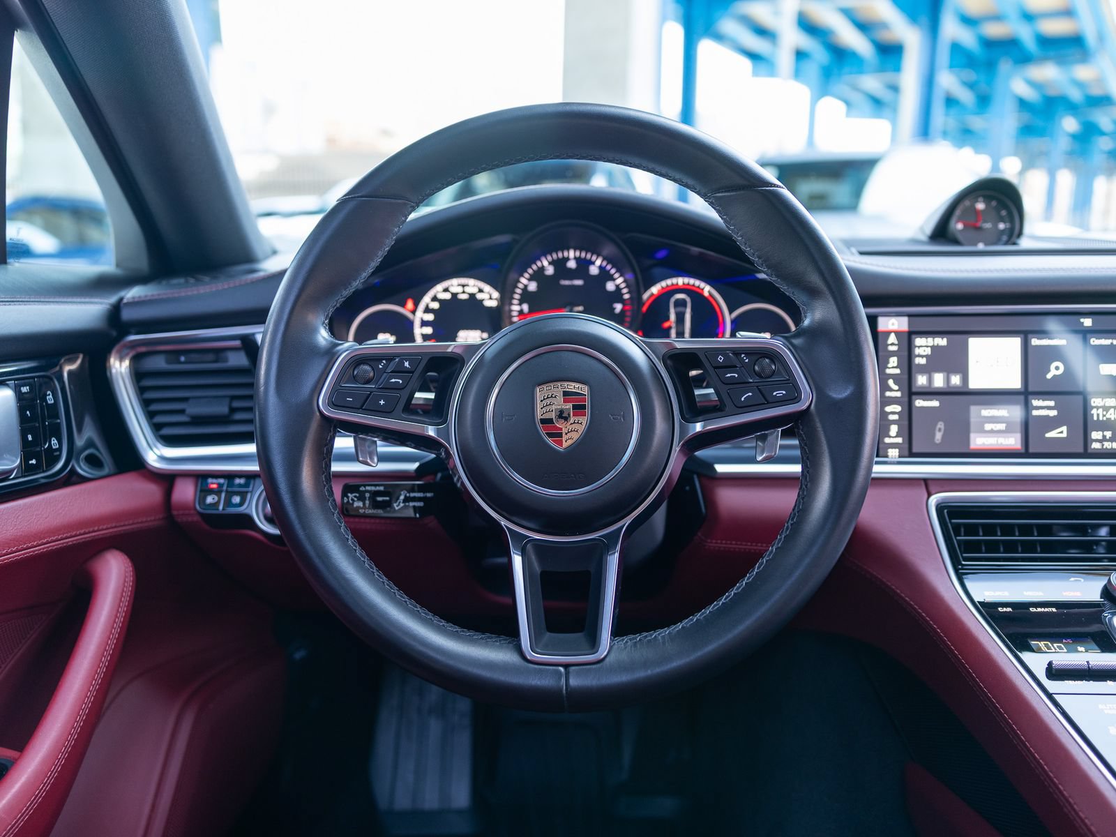 Certified 2020 Porsche Panamera image 6