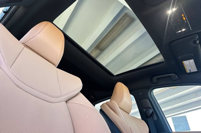 New 2026 Lexus ES 350e FWD image 14