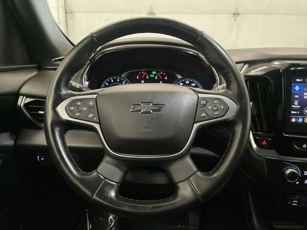 Used 2023 Chevrolet Traverse RS w/ LPO, Floor Liner Package FWD image 5