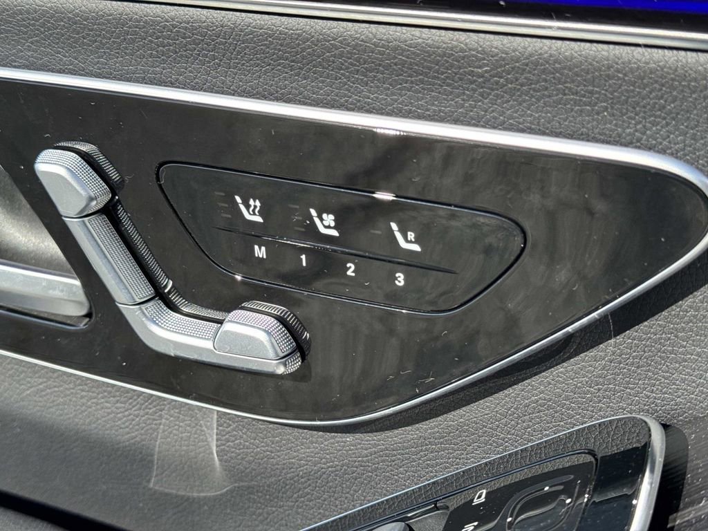 Certified 2023 Mercedes-Benz S 500 4MATIC w/ AMG Line image 29