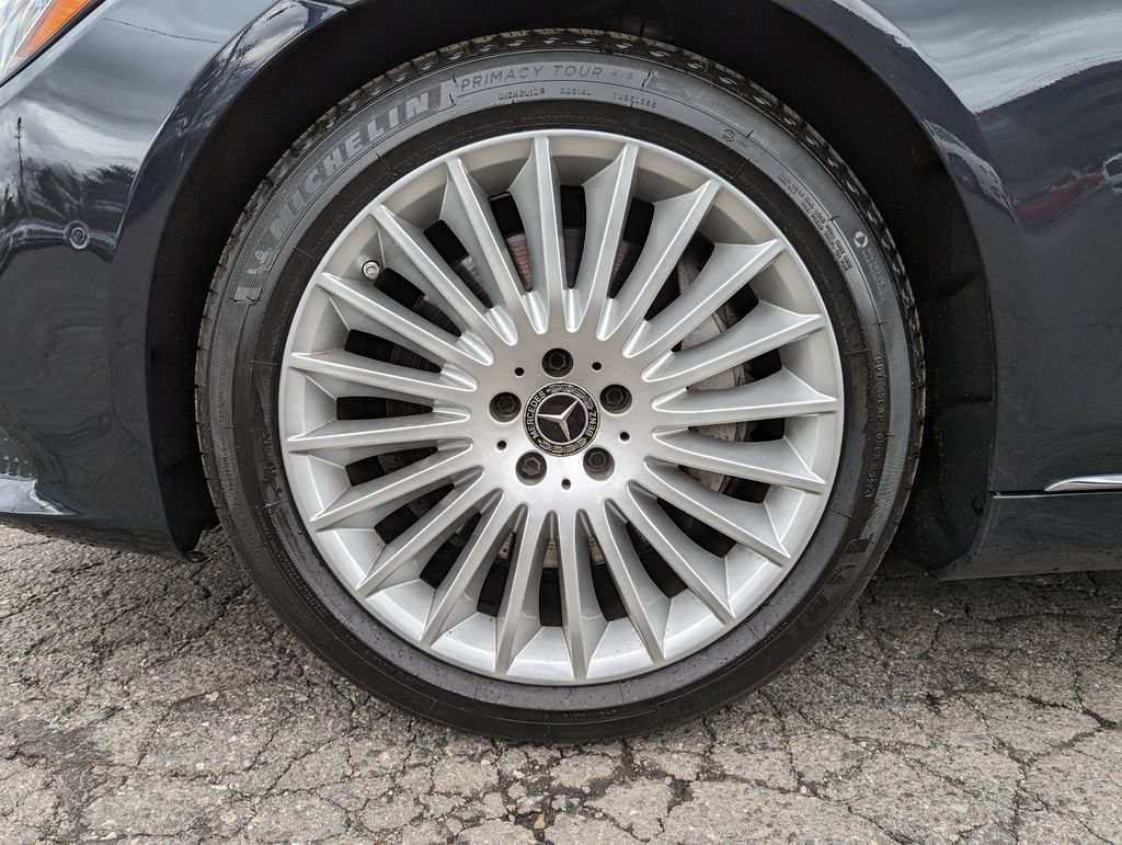 Used 2018 Mercedes-Benz S 560 4MATIC Sedan image 45