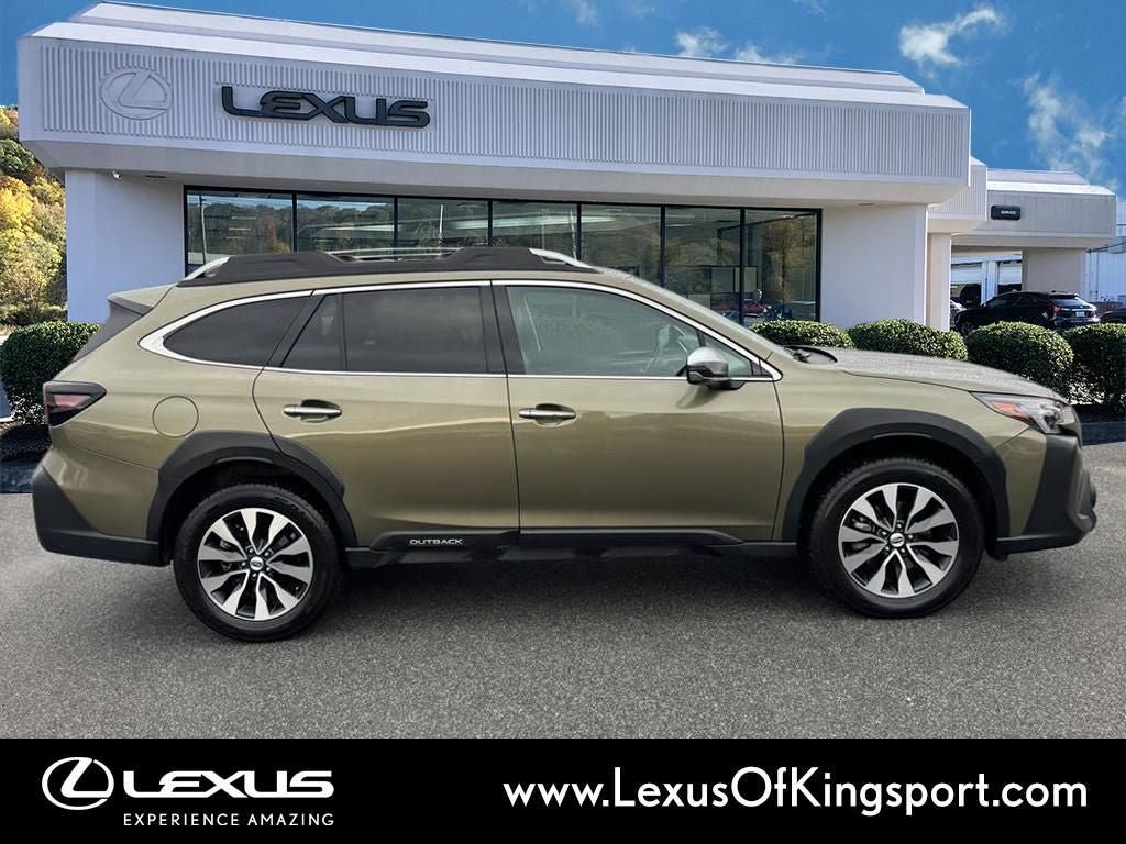 Used 2023 Subaru Outback Touring XT AWD/4WD image 6
