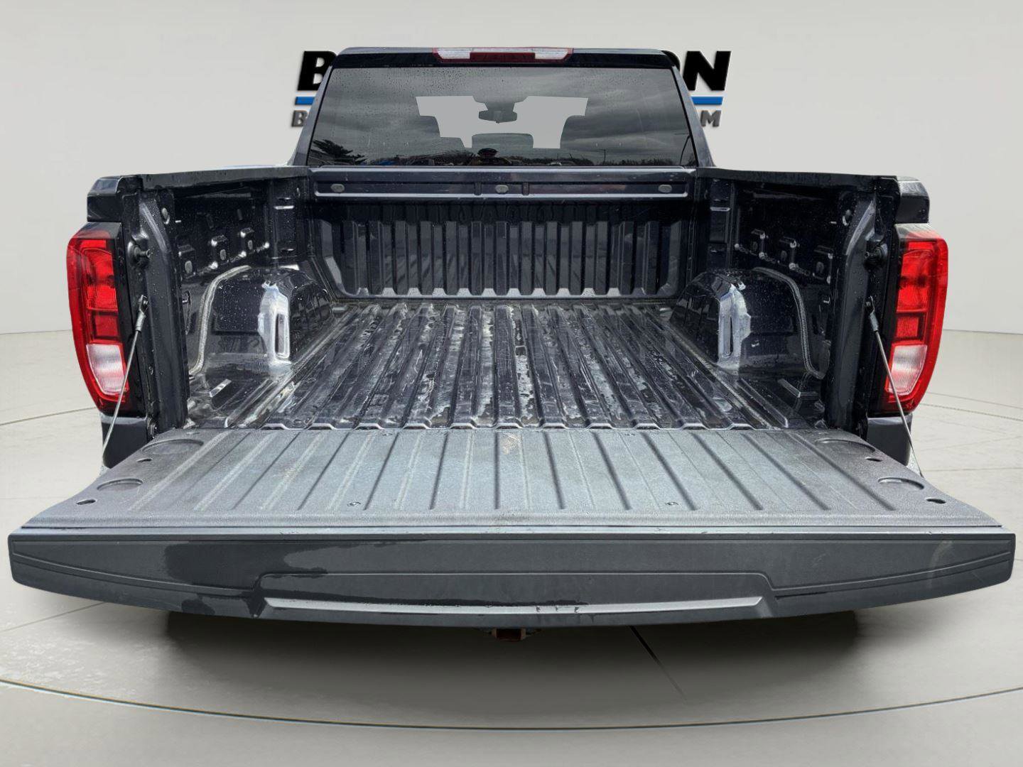 Used 2023 GMC Sierra 1500 Elevation AWD/4WD image 9