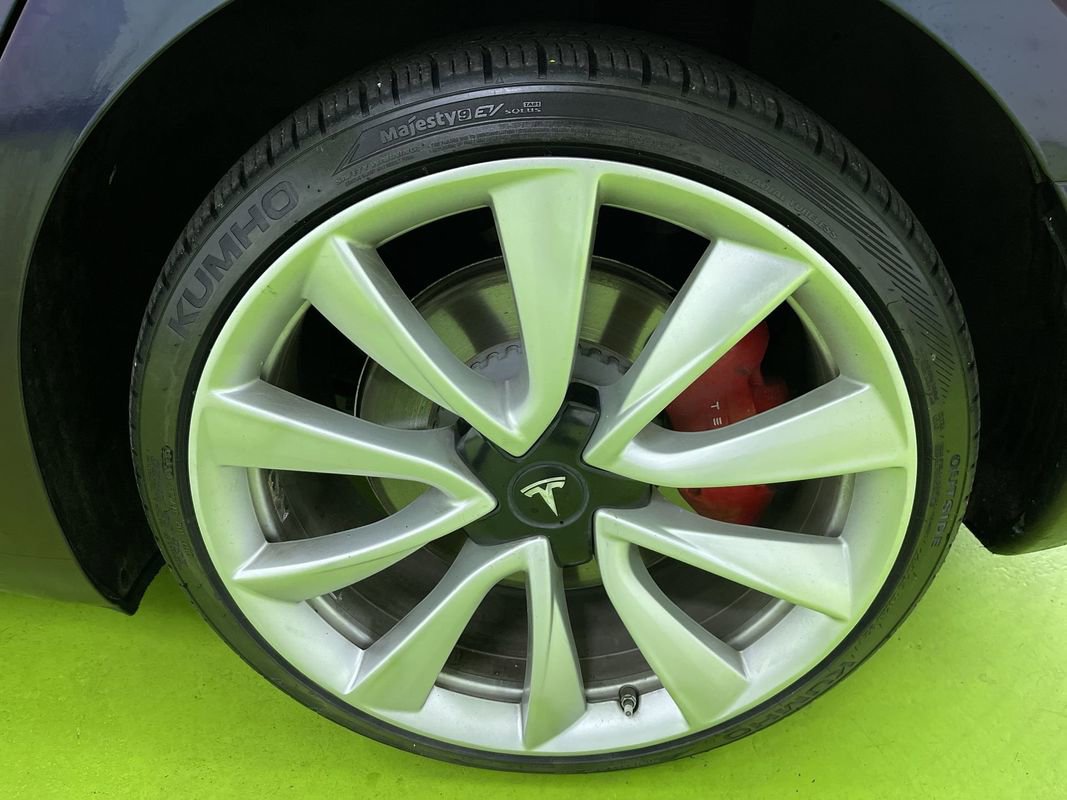 Used 2018 Tesla Model 3 Performance image 14