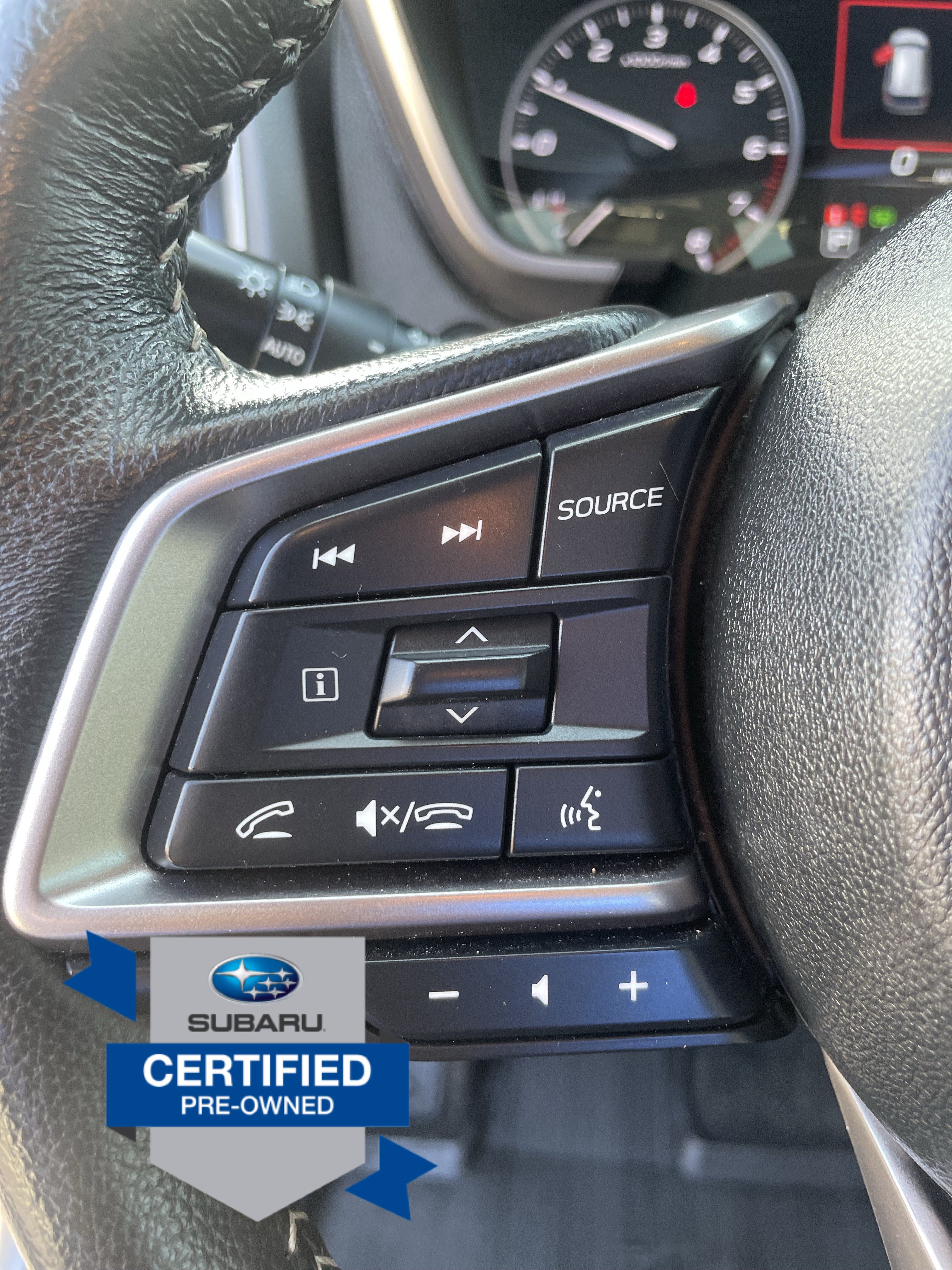 Used 2024 Subaru Ascent Limited w/ Technology Package AWD/4WD image 27