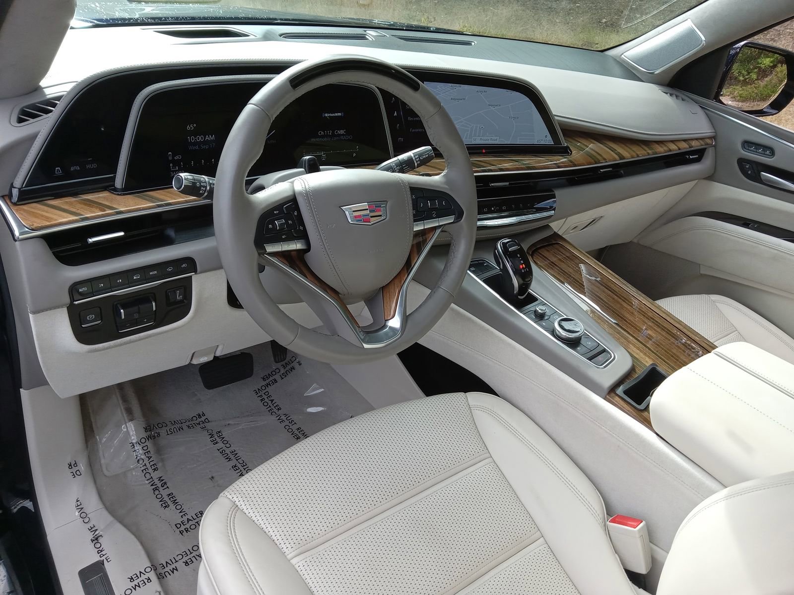 Used 2021 Cadillac Escalade Premium Luxury Platinum image 11