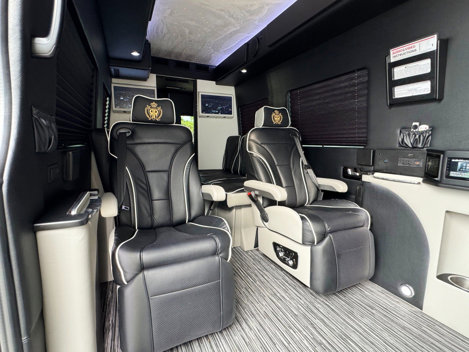 Used 2023 Mercedes-Benz Sprinter 3500 image 69