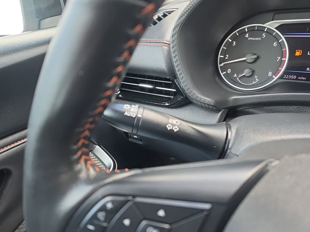 Used 2024 Nissan Sentra SR w/ SR Premium Package image 17