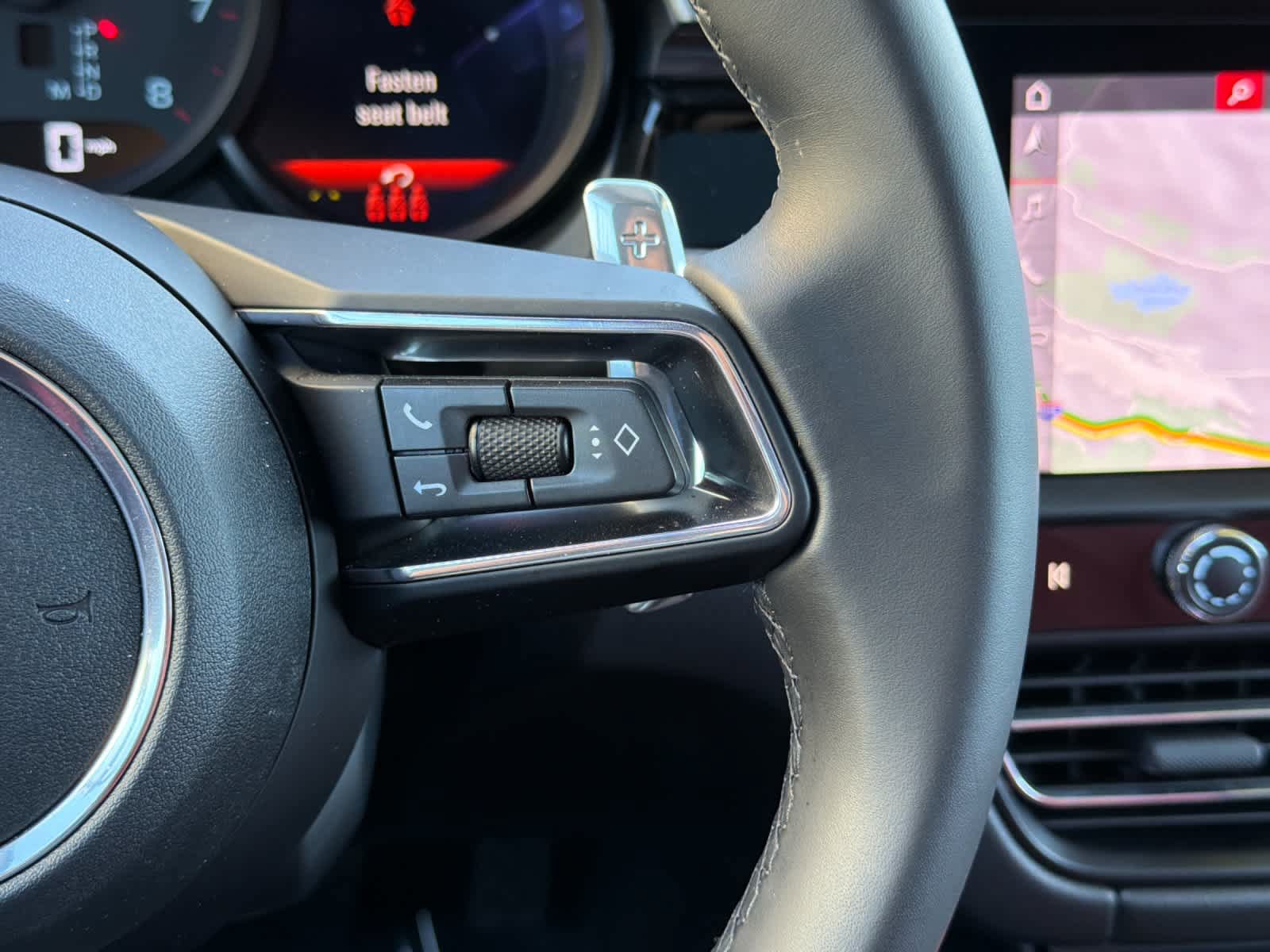 New 2026 Porsche Macan AWD/4WD image 28