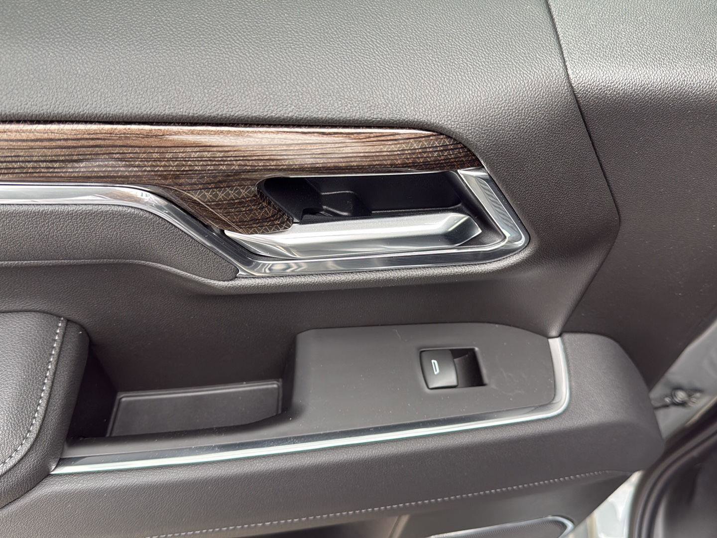 Used 2025 Chevrolet Silverado 1500 LT Trail Boss w/ Convenience Package II image 22