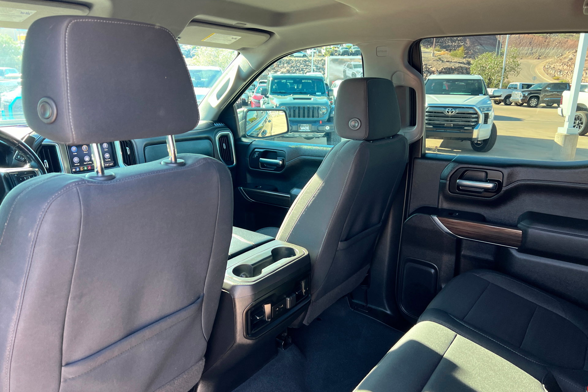 Used 2020 Chevrolet Silverado 1500 LT Trail Boss AWD/4WD image 20