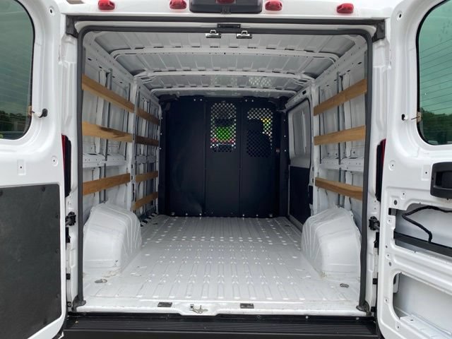 Used 2025 RAM ProMaster 2500 w/ U-Haul Equipment Group FWD image 5