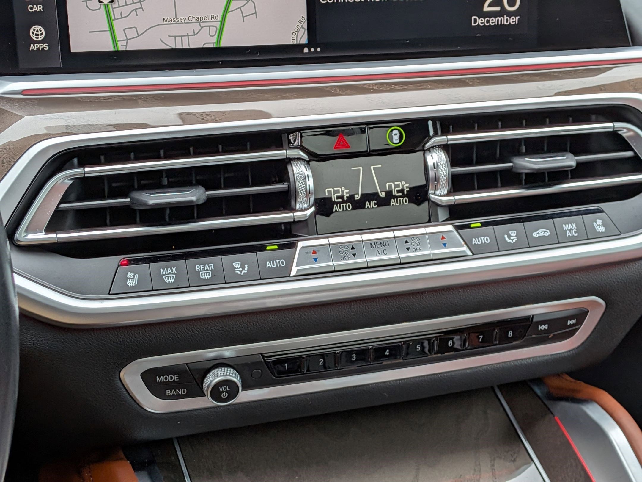 Used 2022 BMW X6 M50i w/ Executive Package image 22