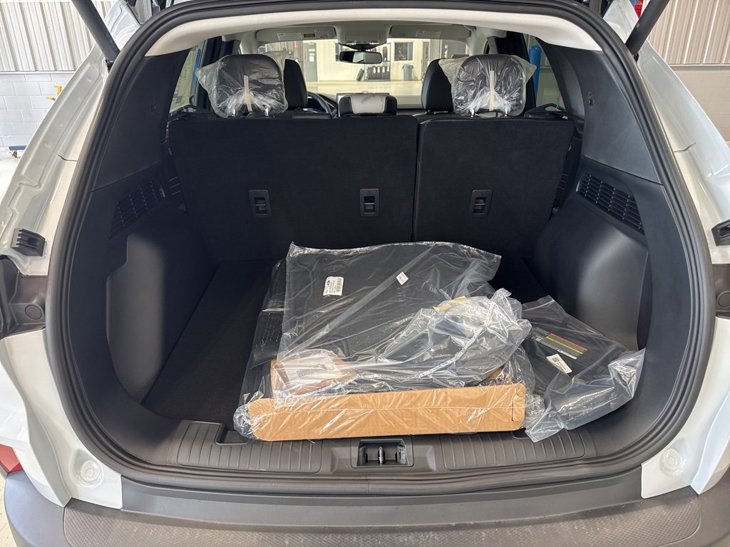 New 2025 Ford Escape SE w/ PHEV Premium Package image 38