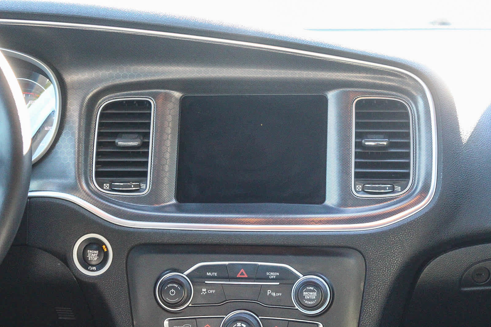 Used 2017 Dodge Charger SXT w/ Plus Group image 15