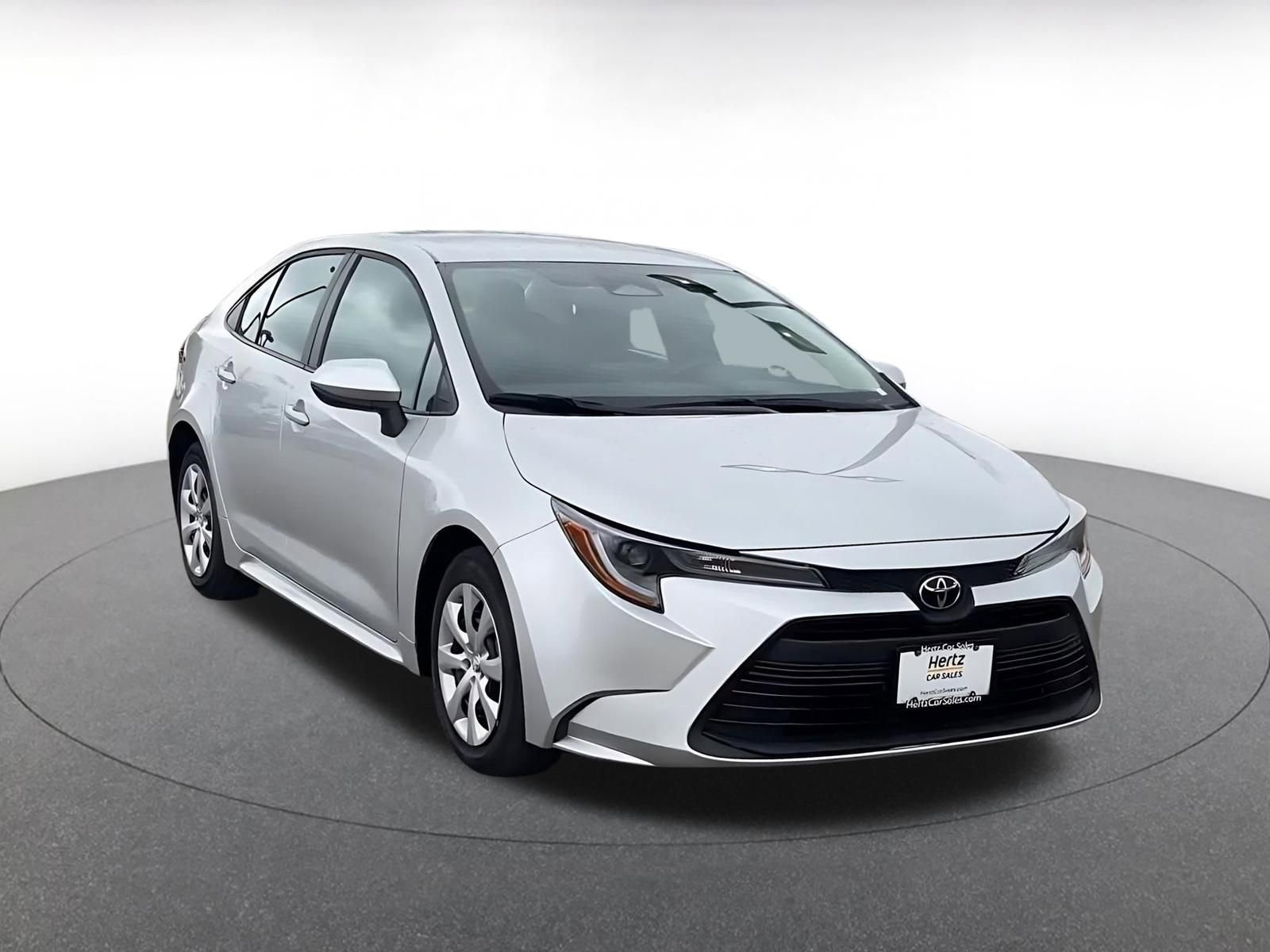 Used 2025 Toyota Corolla LE FWD video 2