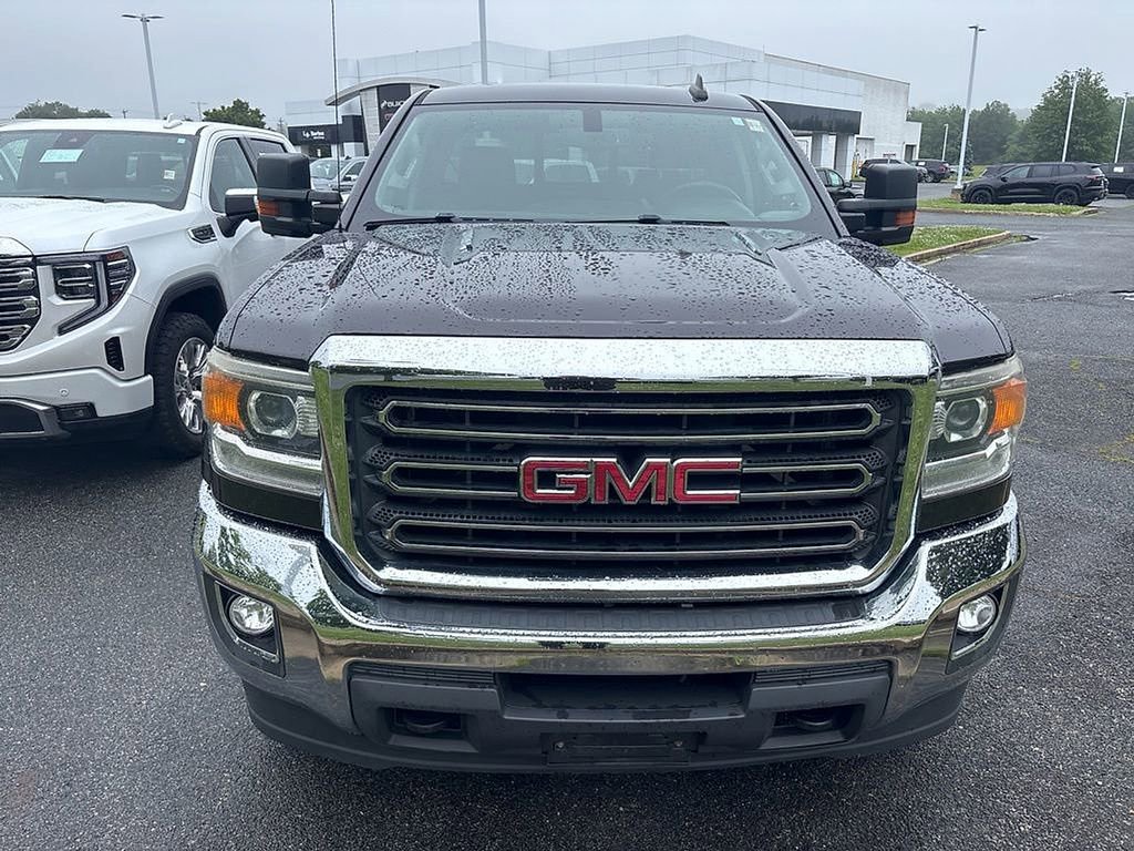 Used 2016 GMC Sierra 2500 SLE w/ SLE Preferred Package AWD/4WD image 2