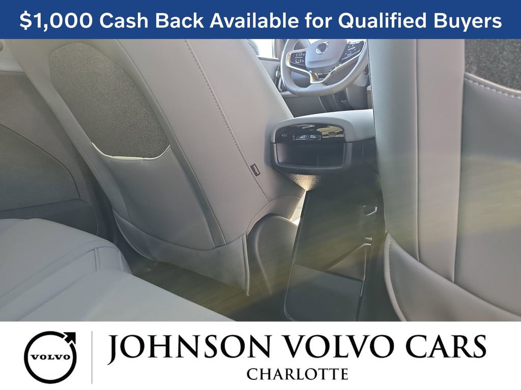 New 2025 Volvo EX30 Plus w/ Protection Package Premier image 9