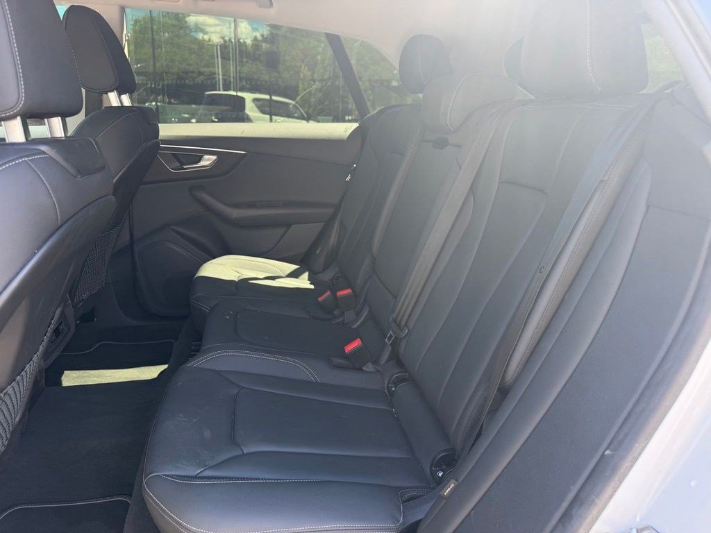 Used 2023 Audi Q8 Premium w/ Convenience Package AWD/4WD image 17