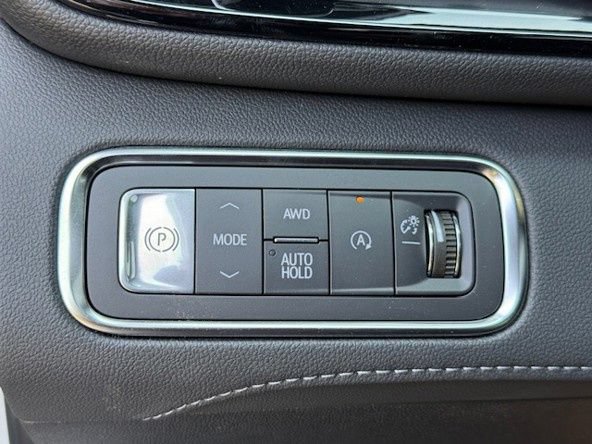 New 2026 Buick Enclave Avenir w/ Super Cruise Package AWD/4WD image 37