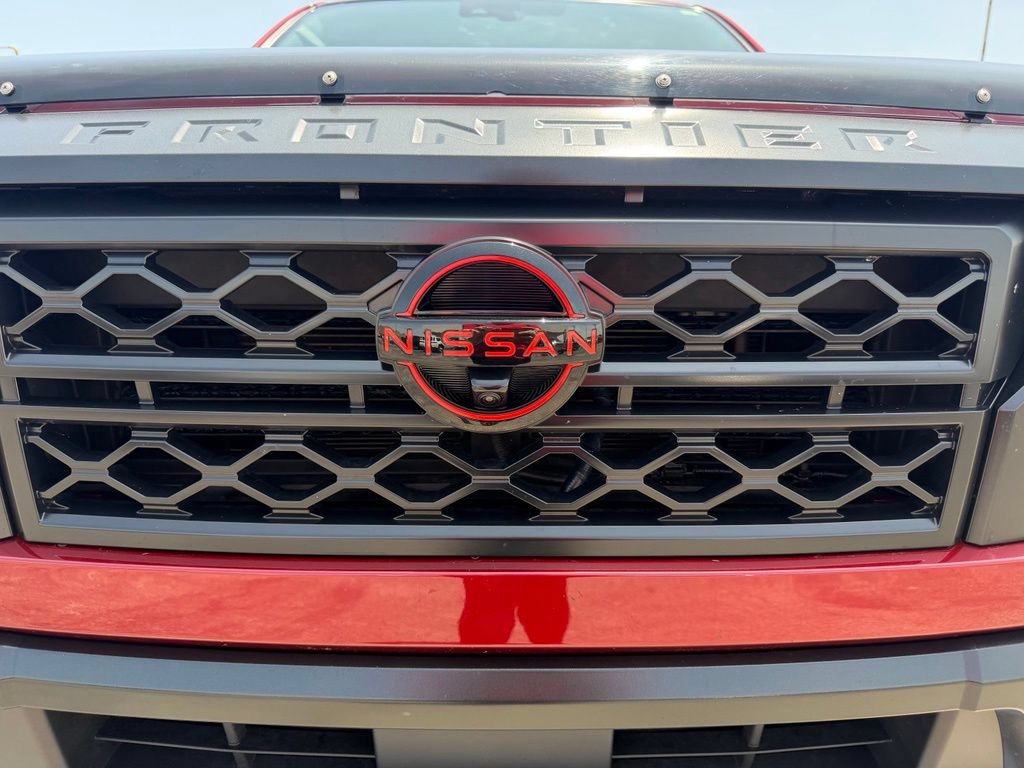 Used 2023 Nissan Frontier PRO-4X w/ Pro-4X Premium Package AWD/4WD image 8