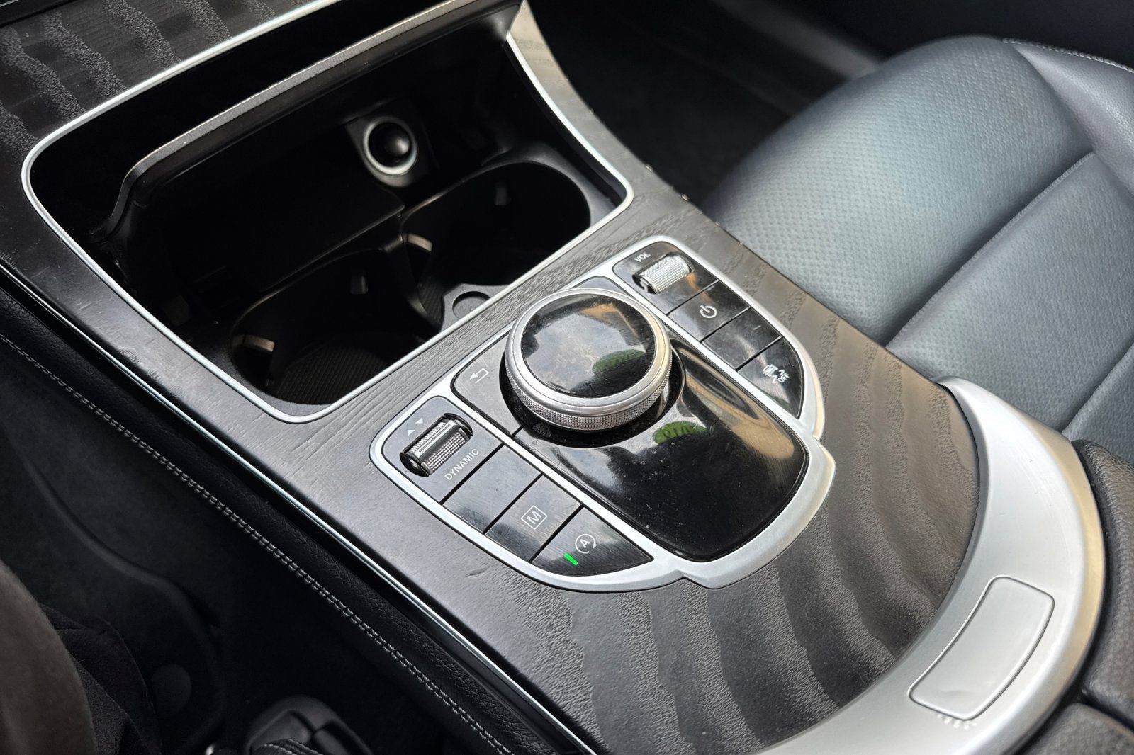 Used 2018 Mercedes-Benz GLC 300 4MATIC image 28