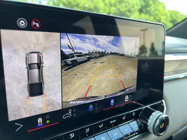 Used 2026 GMC Canyon Denali AWD/4WD image 15