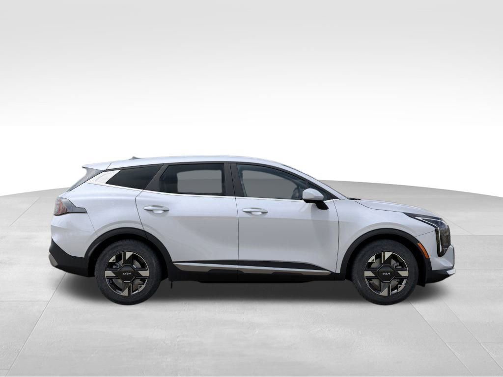 New 2026 Kia Sportage LX image 7