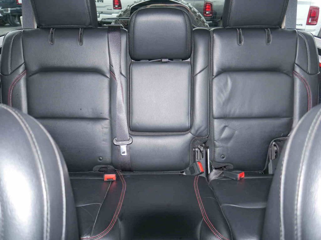 Used 2018 Jeep Wrangler Unlimited Rubicon image 38