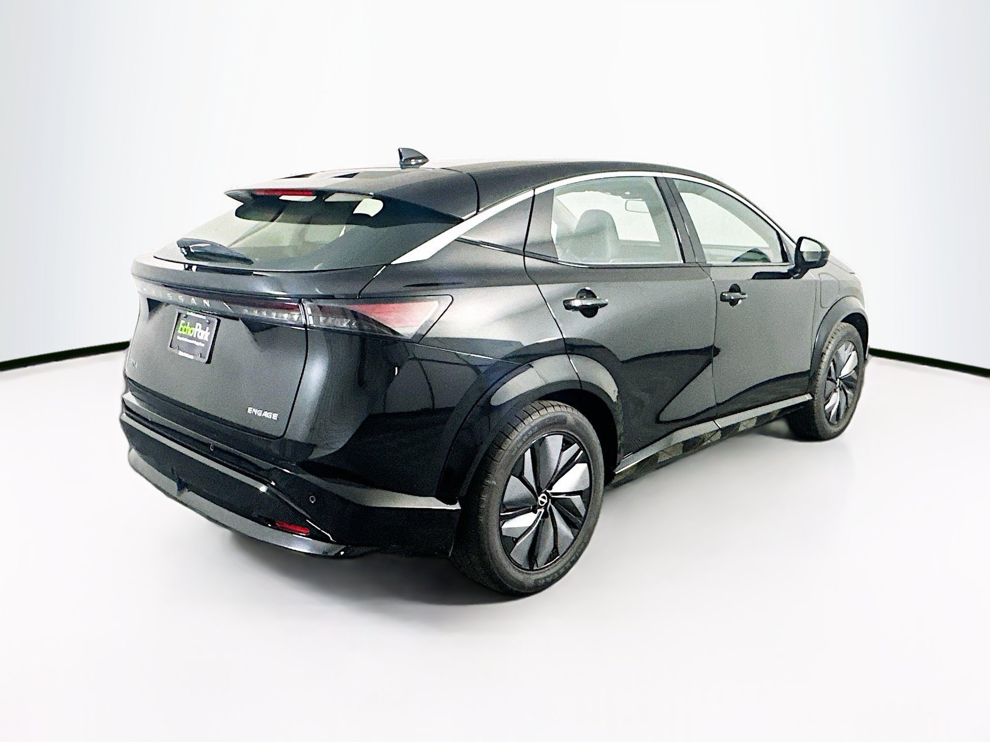 Used 2023 Nissan Ariya FWD image 9