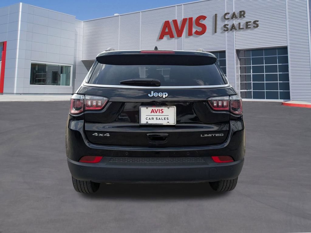 Used 2025 Jeep Compass Limited image 9