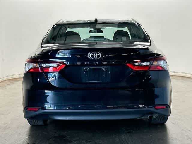 Used 2022 Toyota Camry LE FWD image 4