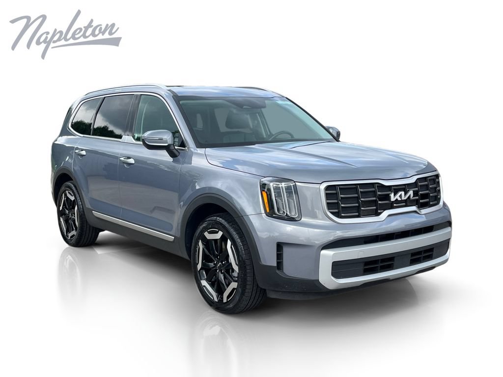 Used 2025 Kia Telluride S FWD image 8