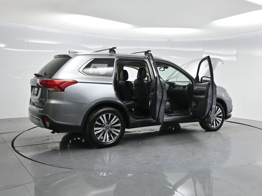 Used 2019 Mitsubishi Outlander SEL image 4