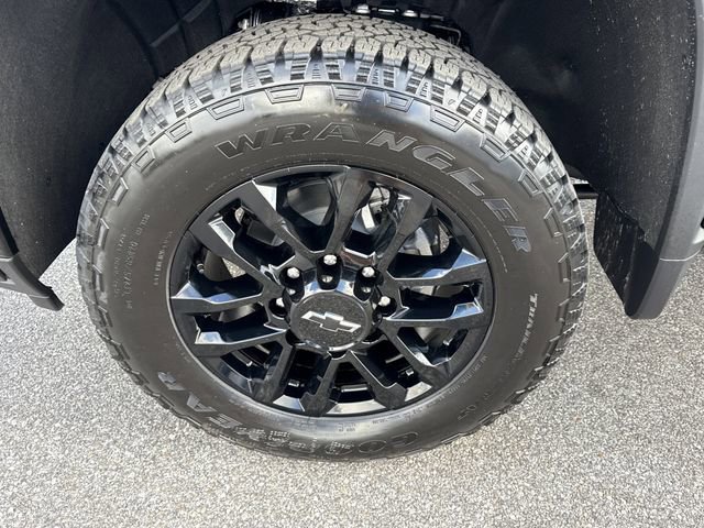 New 2026 Chevrolet Silverado 2500 LT w/ Trail Boss Package image 9