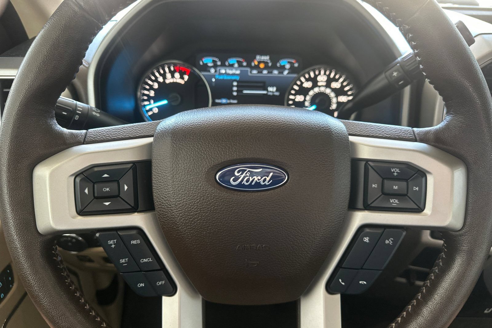 Used 2019 Ford F150 4x4 SuperCrew image 24
