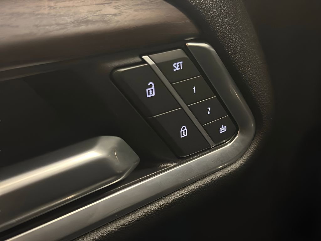 Certified 2022 GMC Sierra 1500 SLT w/ SLT Convenience Package image 37