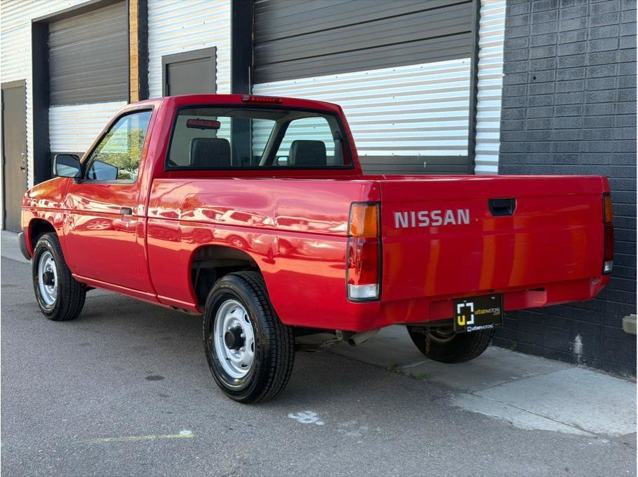 Used 1995 Nissan Pickup 2WD Regular Cab image 7