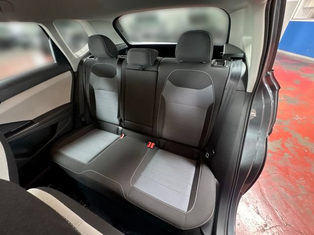 Certified 2025 Volkswagen Taos S AWD/4WD image 24