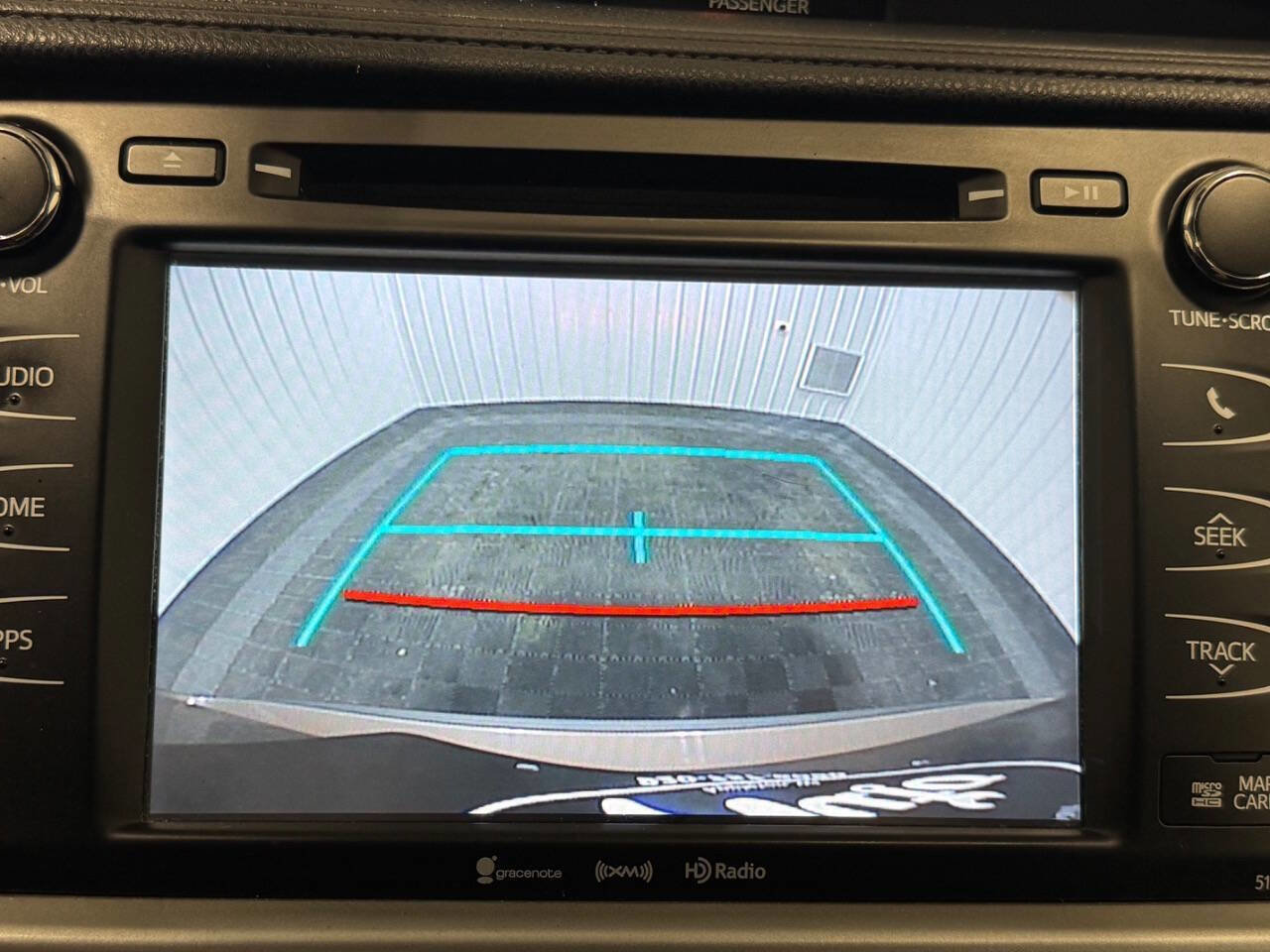 Used 2017 Toyota Highlander XLE image 40