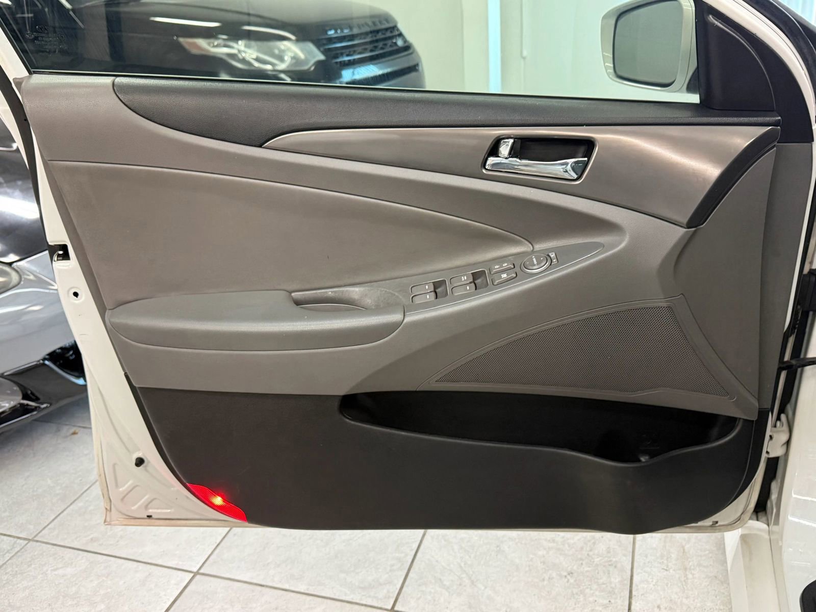 Used 2013 Hyundai Sonata Hybrid image 15