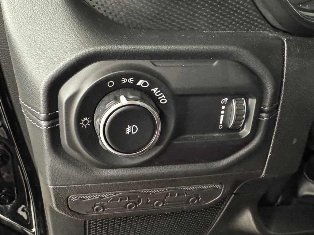 Used 2024 Jeep Wrangler Rubicon 392 w/ Dual Top Group image 29
