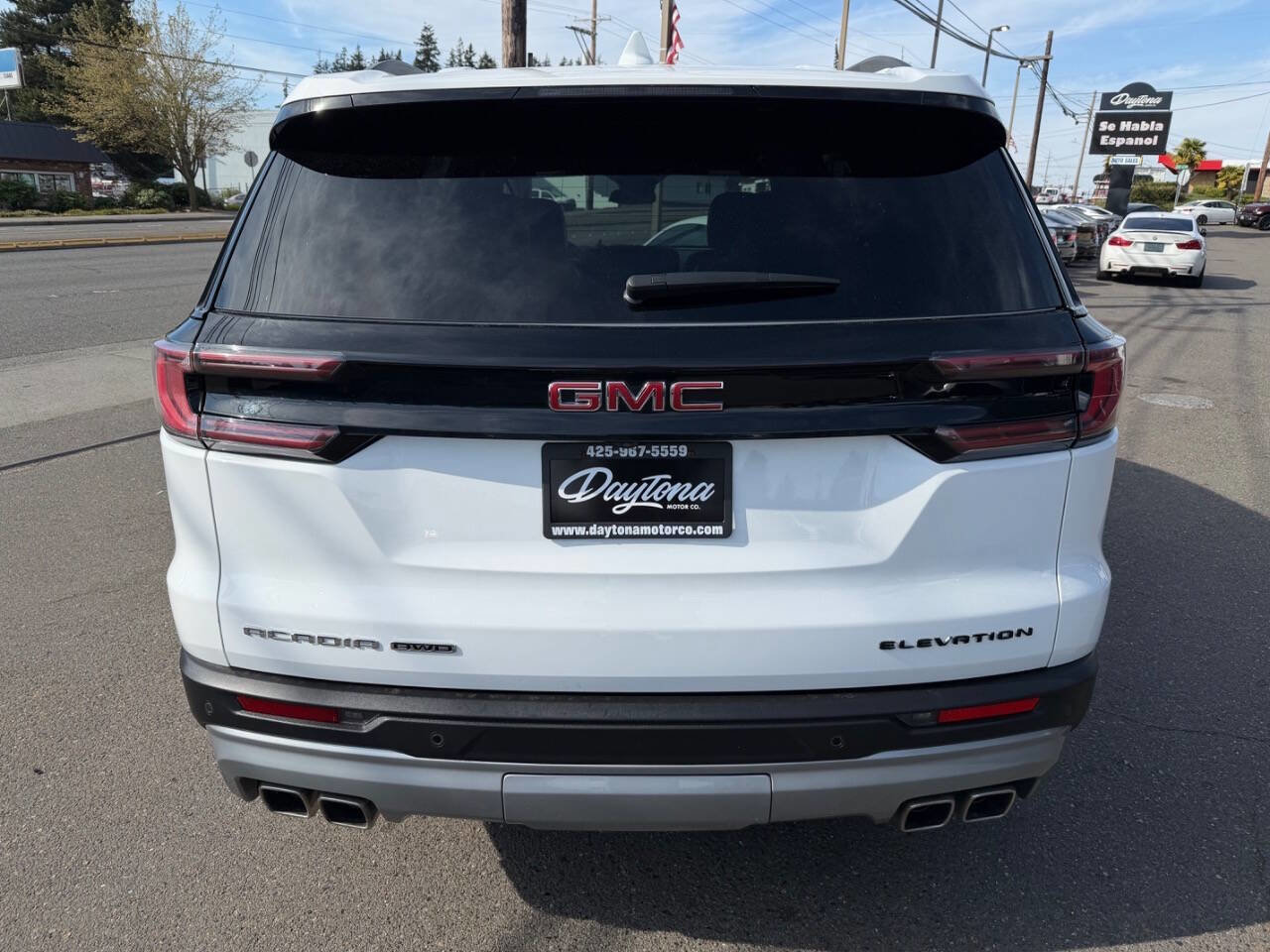 Used 2024 GMC Acadia Elevation AWD/4WD image 5