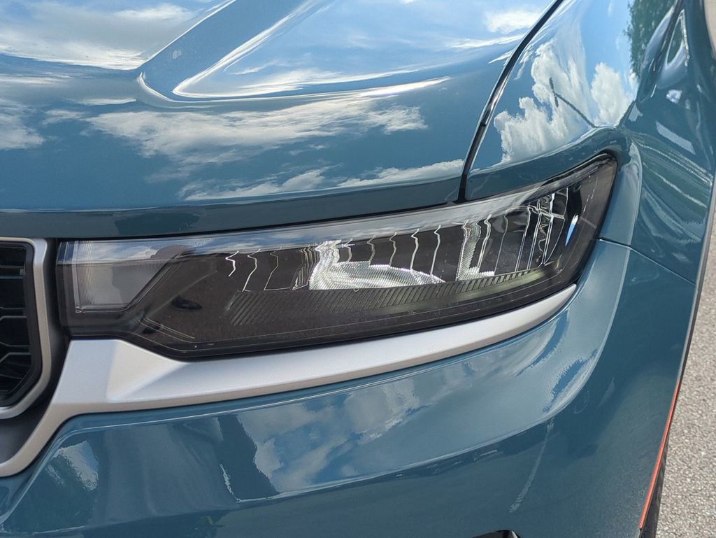 New 2026 Jeep Grand Cherokee L Limited RWD image 10