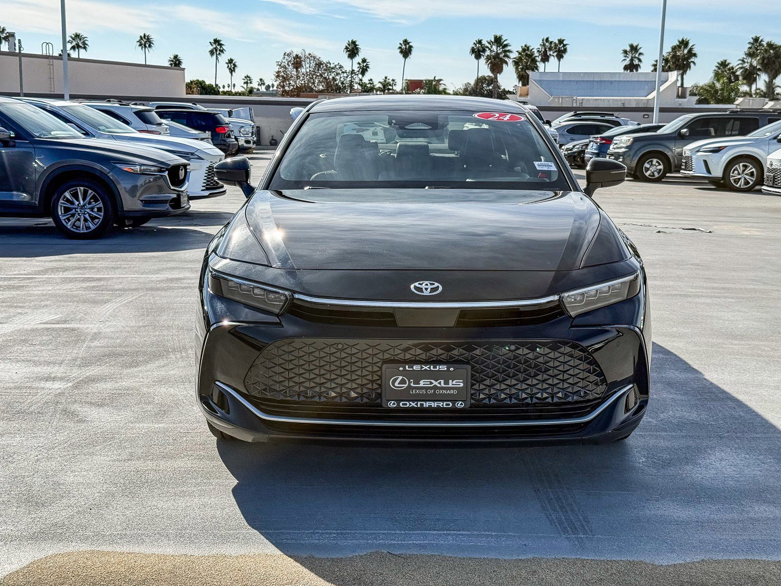 Used 2024 Toyota Crown Limited image 2