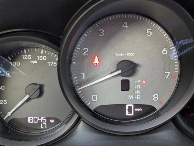 Used 2023 Porsche Macan S image 11